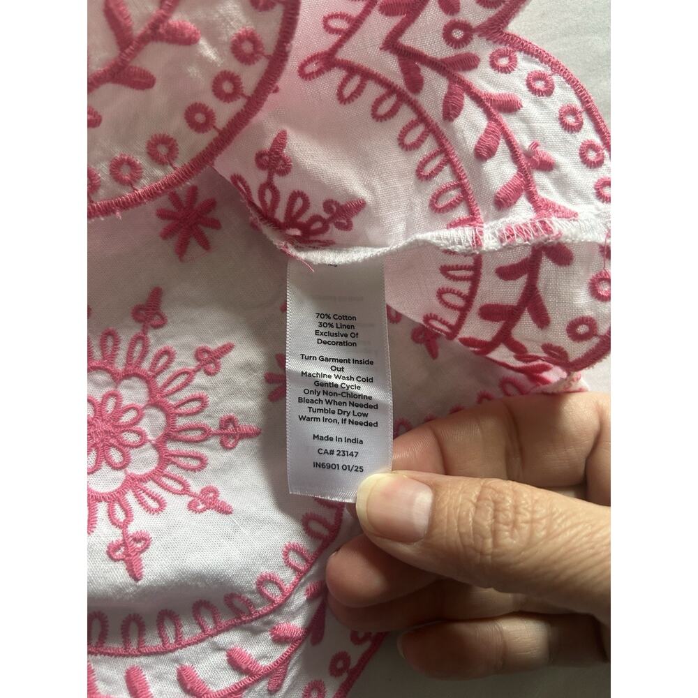 Talbots Embroidered Lightweight Collared Blouse Womens Size Medium White Pink - Picture 4 of 6